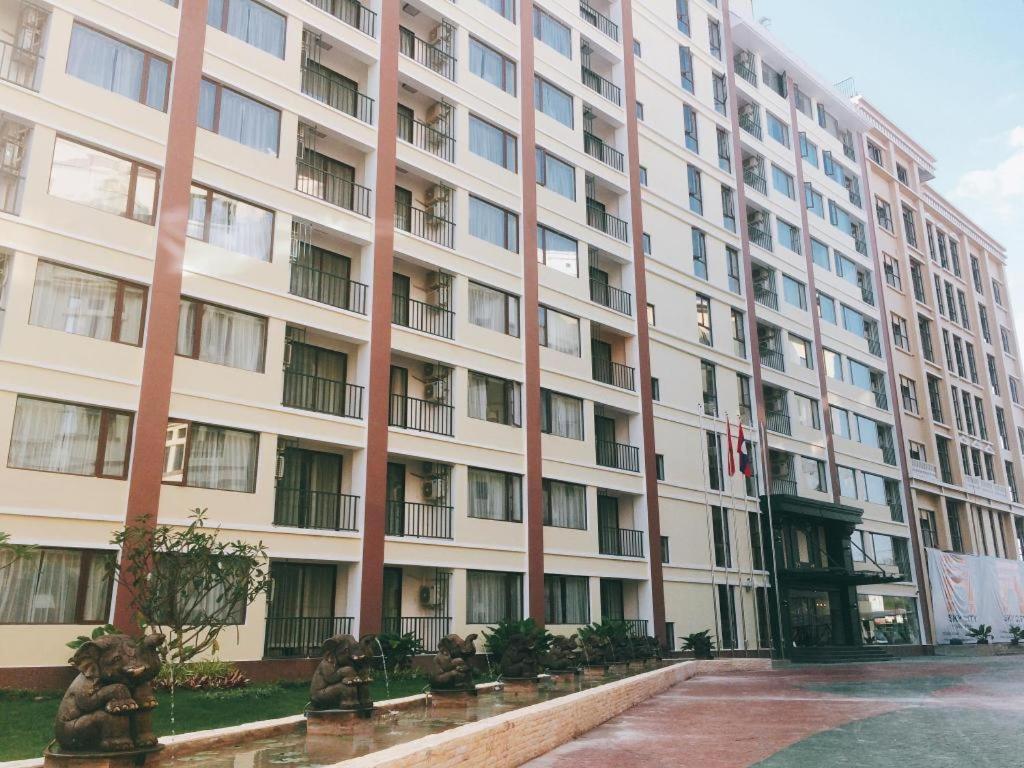 Sky City Hotel В'єнтьян Екстер'єр фото